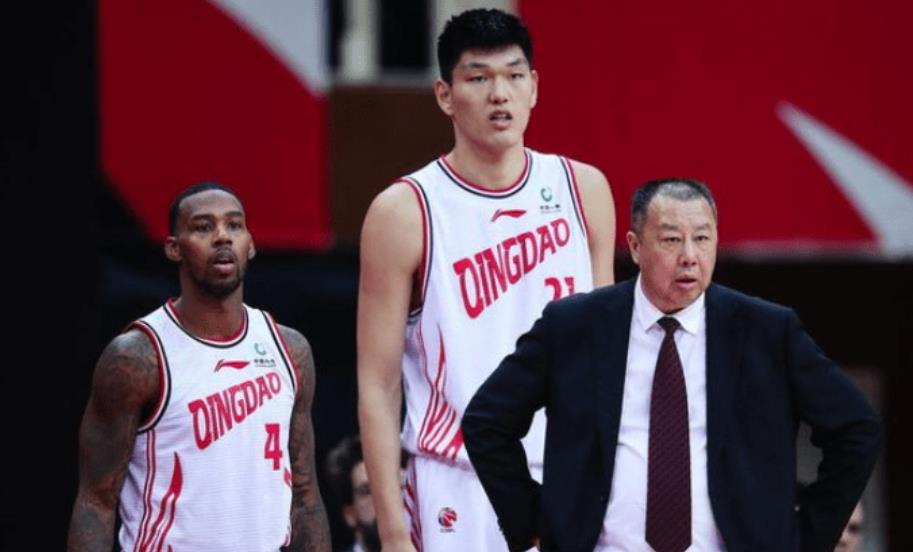 关志玲时尚小助手|青岛官宣15人大名单,刘传兴并不存在,他们放手让其加盟NBL了?