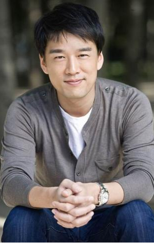 王耀庆|他是相貌最“贵气”的演员，演不了穷人，拍戏连西装都是私人定制