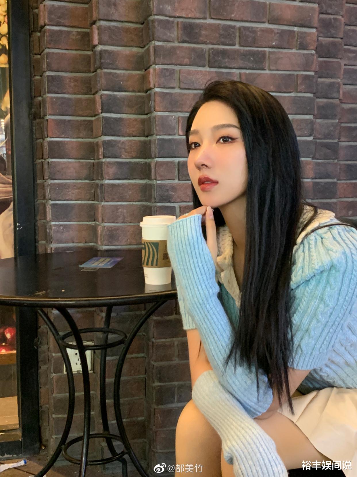 傅明宪|都美竹回应被退学，因健康出现问题决定离开：不会做懦弱小女孩