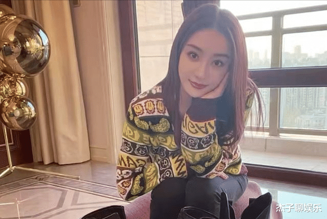 袁姗姗|袁姗姗整容了？此前被指撞脸姚笛又像杨幂，遭质疑后主动删图