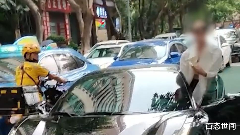 法拉利 广州法拉利女司机肇事，在交警队公然叫嚣：我有关系，我弄死你