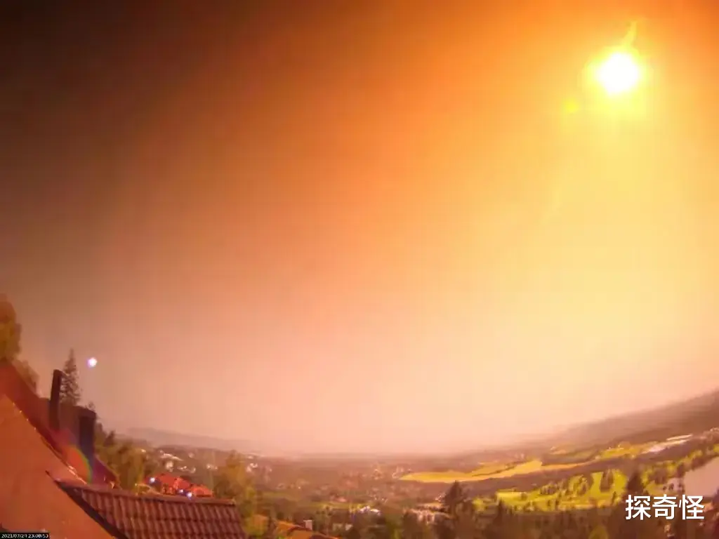 ai 7月25日，挪威上空出现“急速火球”发出巨大声响，险些撞击城市