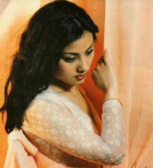 罗烈|邵氏一哥罗烈毁掉乐韵一生，64岁死在去医院途中，好色风流终遭报应