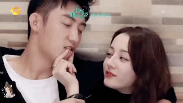 迪丽热巴|全网都在夸杨洋热巴好般配，看了她和黄景瑜，才知道什么是张力