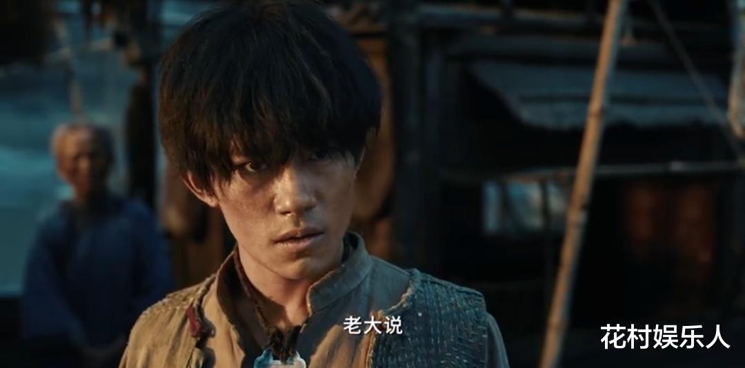 许佳琪|“长津湖”即将上映，三大导演联合执导，吴京易烊千玺倾情出演！