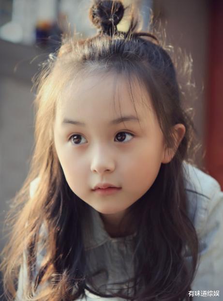 刘楚恬|2岁出道年入百万的“小芈月”,只因太漂亮被禁止整容,如今长这样