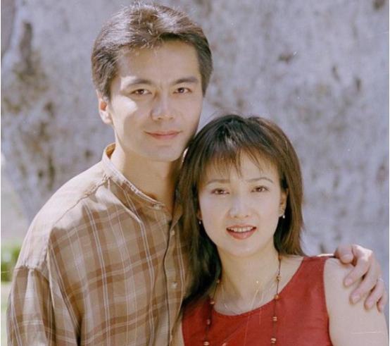 迪丽热巴|唯一演完四大名著的人，因太美受六小龄童邀请，今年过半百仍很美