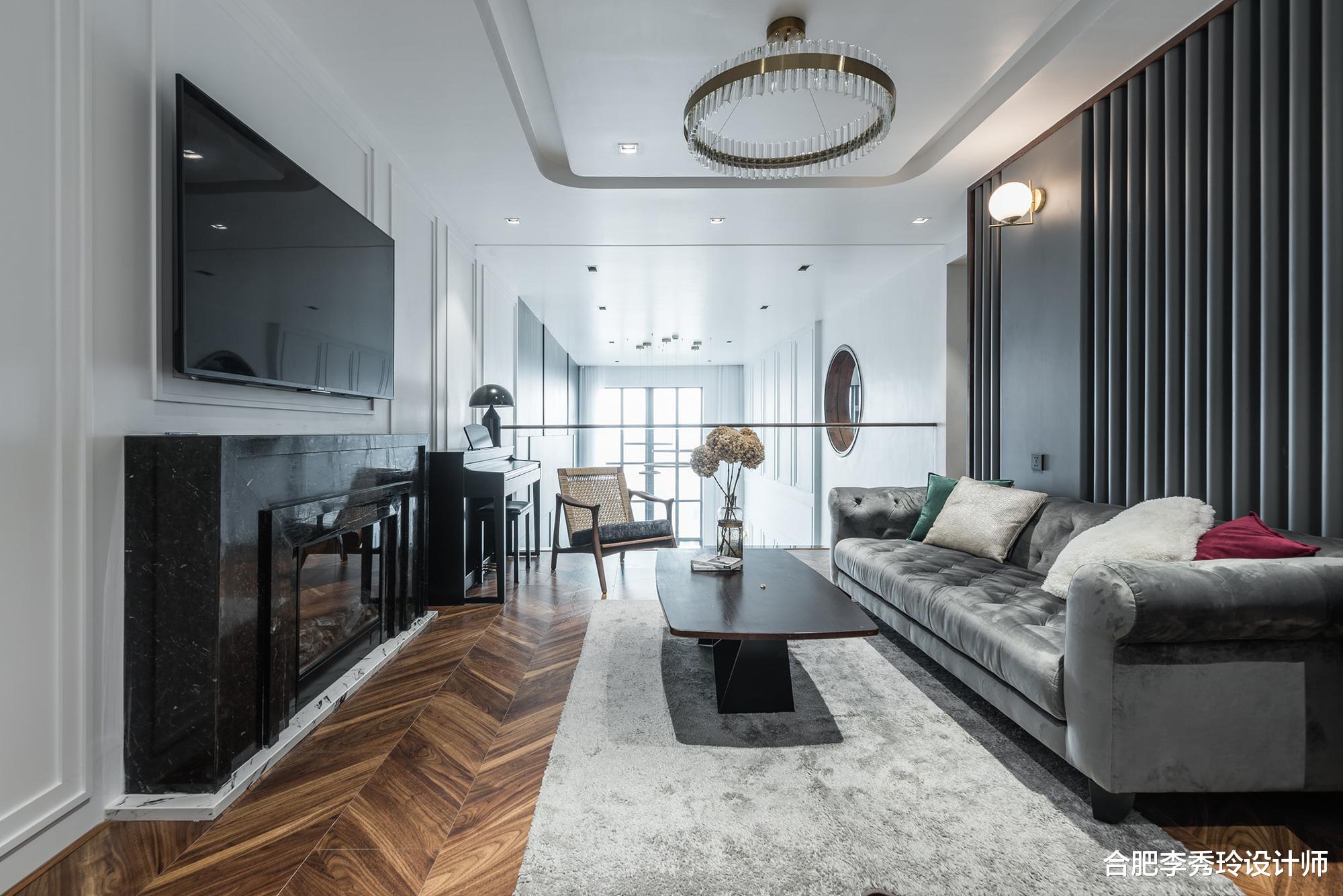 住复式，怎能少了挑空6米的客厅，效果那叫一个大气，高生活质量