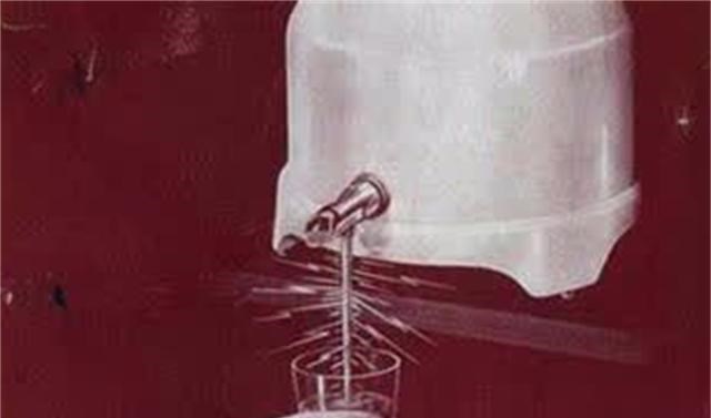  居里夫人发现了镭，受到万千人追捧，却无意间打开了“地狱之门”