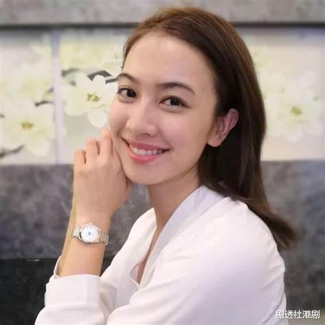 杨紫|好久不见！前TVB力捧花旦转行后罕见亮相活动，被催生直言顺其自然