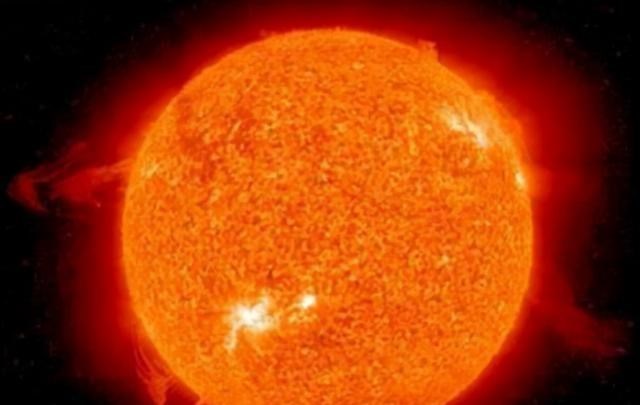 月球 宇宙中是否存在水构成的“星球”？像水珠一样，在太空中悬浮