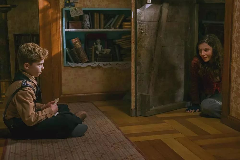 乔乔兔|《乔乔兔》：在“配种计划”宣传下，妙龄少女自愿献身军官