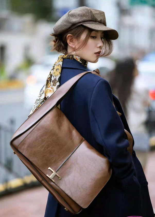 时尚风行派 秋冬穿搭想要保暖时尚？跟刘诗诗学就对了，巧用配饰秒变优雅女人