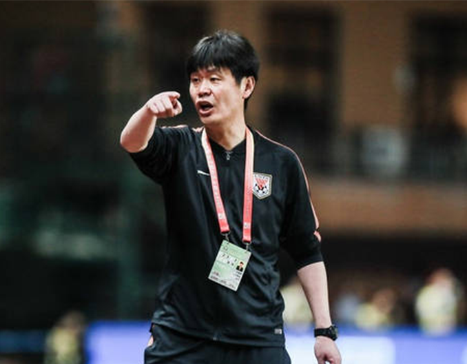 李霄鹏|李霄鹏大手笔！立军令状预定两场比赛胜利，曝重要消息国足有盼头