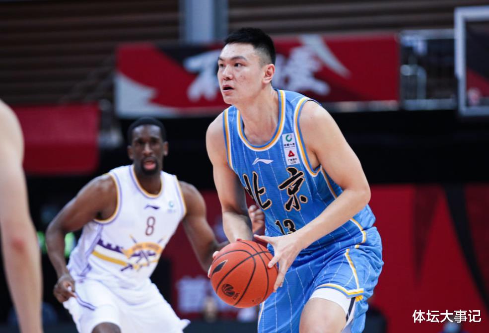 林書豪|央視直播！京遼圣誕大戰(zhàn)陣容對比，林書豪狀態(tài)欠佳，韓德君PK雙塔