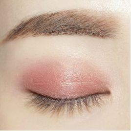 不会画眼影？下面这些眼影画法，告别肿眼泡！