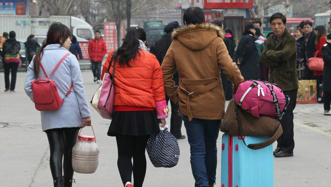 奶球妈咪聊|“3个”年龄段的打工族注意,今后或分别面临难题,大家早做准备