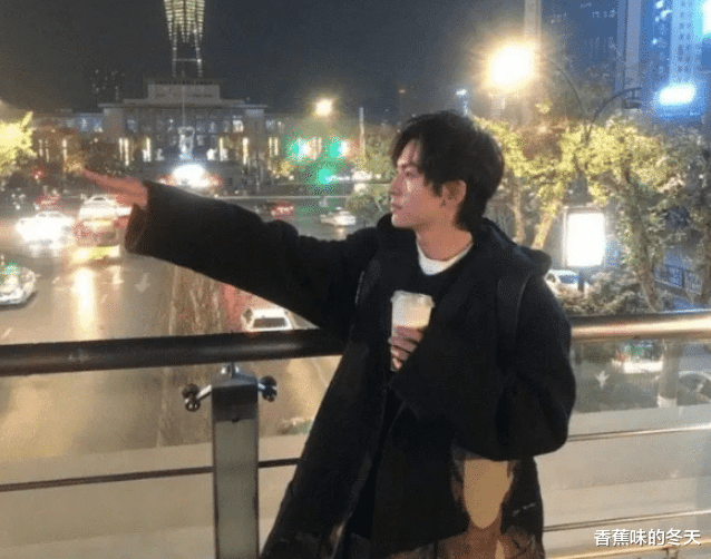 张哲瀚|张哲瀚居然也学历造假，自从他走红之后，黑料就不断