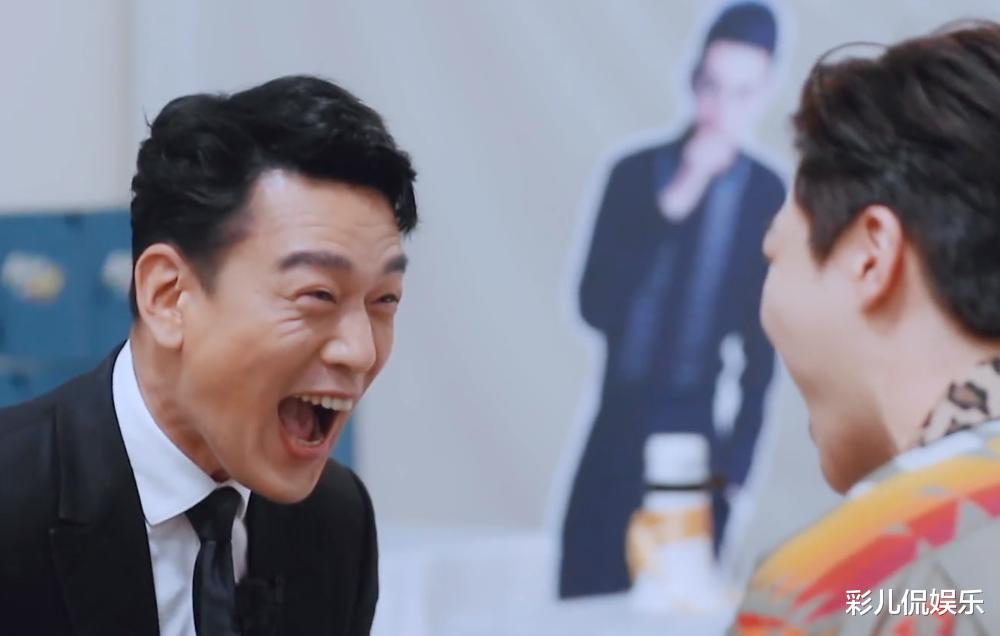 王耀庆|王耀庆娶了青梅竹马的“房东太太”，20年零绯闻，纪念日语录：永不离婚