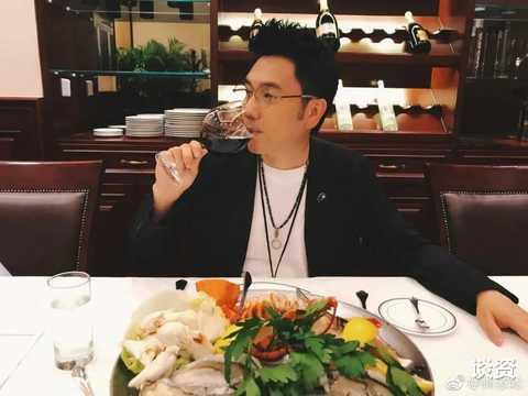 林依轮|一个过气明星，他凭什么呀