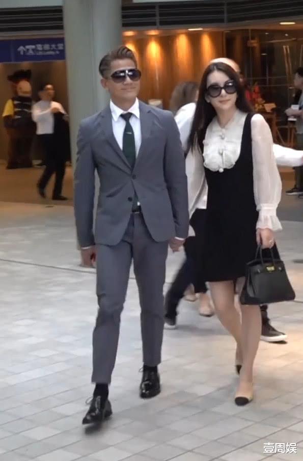 郭富城|56岁郭富城越老越浪漫，陪妻子女儿过中秋，一家四口太幸福！