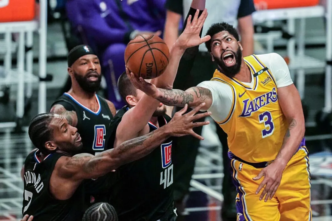 湖人队|到底是湖人怕快船,还是快船怕湖人?