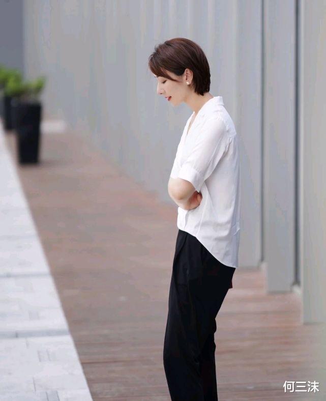 何三沫|在炎热的夏季穿什么服装才合适？清新透气的穿搭，精致又舒适