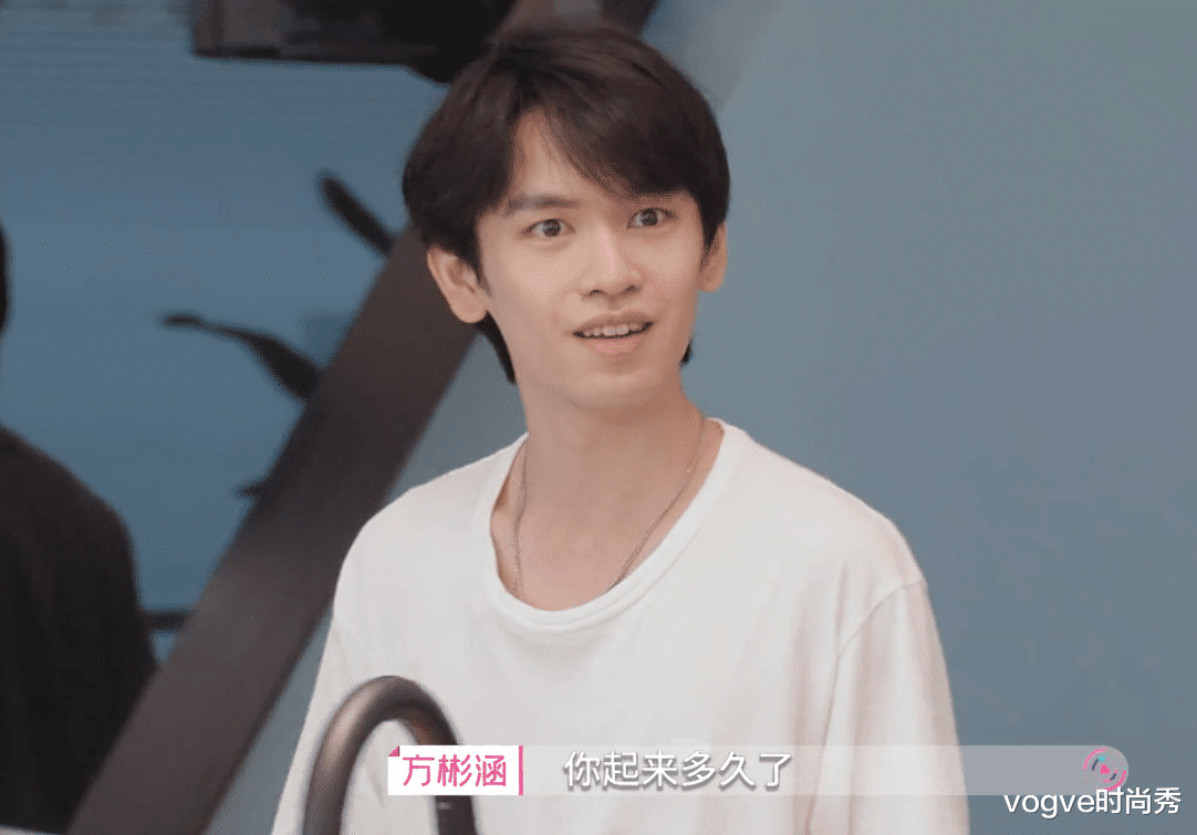 vogve时尚秀|心动的信号4：男2给女3做早餐，杨颖和宋祖儿都被他们甜到了