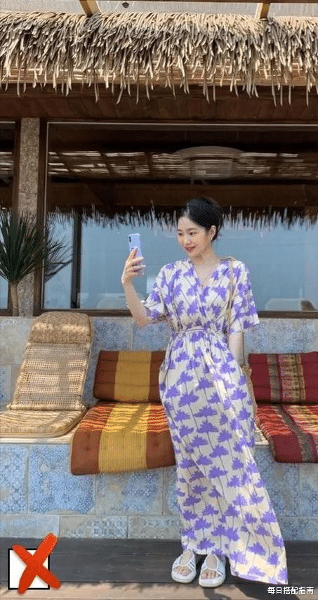 每日搭配指南|女人过了40岁，建议夏天少穿这3类裙子，显老显廉价，谁穿谁丑