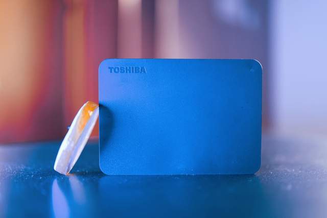 移动硬盘|安全便携-东芝小黑A3移动硬盘体验