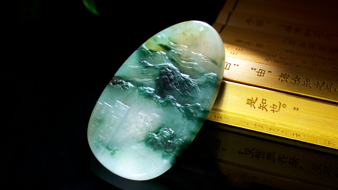 玉雕|好料配好工|玉雕师浅浅几笔轻浮雕，山河辽阔旭日升！