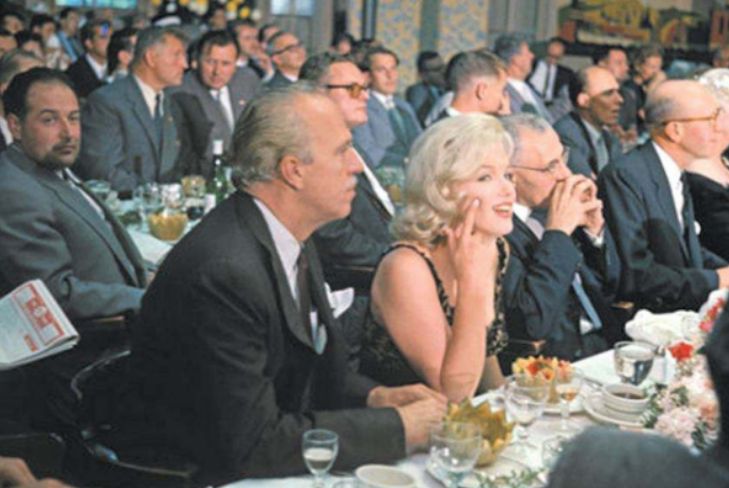 1959年赫魯曉夫訪美，點名要夢露陪吃飯，美國人的安排讓他很滿意-圖7
