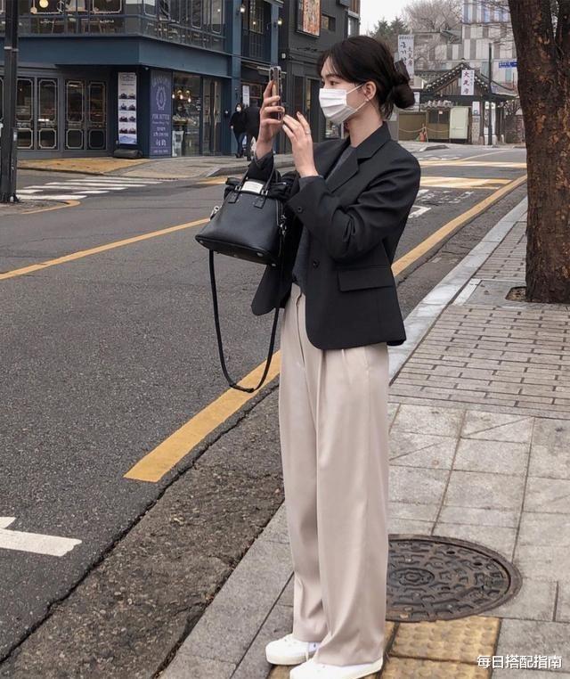 每日搭配指南|入秋后穿“西装”，这几个“穿搭雷区”尽量避开，哪怕你身材再好