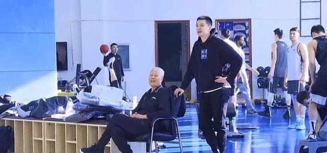 篮网队|双外援参与训练，辽篮已成夺冠大热门