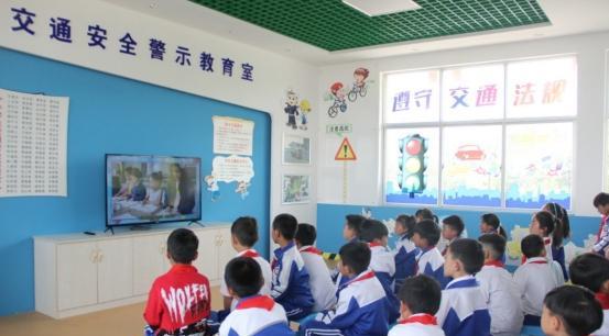 陈官凤说情感|双减政策下，中小学再迎“新福利”，调整上课时间，家长不开心了