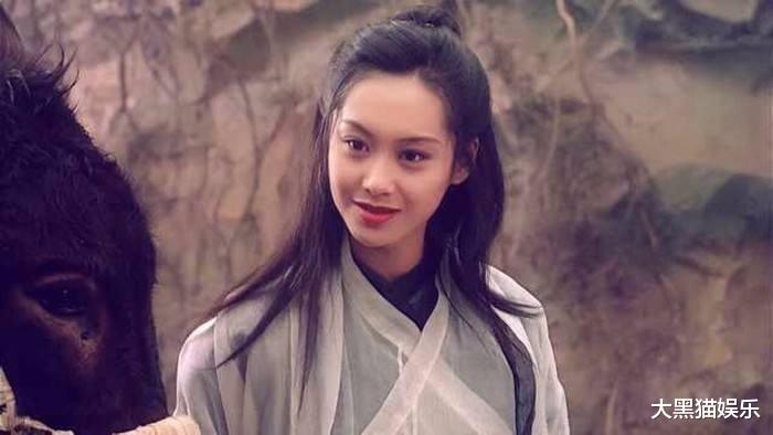 朱茵|朱茵：下嫁黄贯中，坚持5年无性婚姻，她的故事远比你想得更精彩