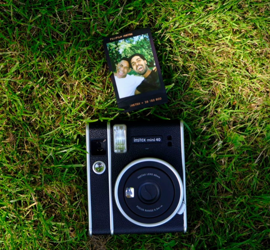 随时记录生活中的美好瞬间，富士立拍立得与你相伴