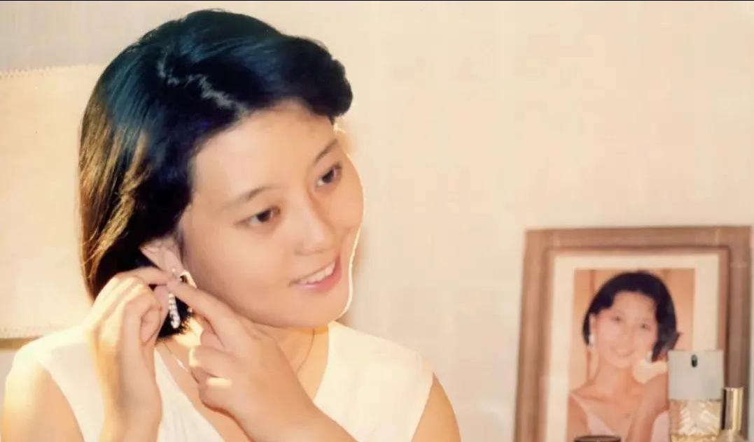 梅利爱说事 53岁知名主持人因病离世!曾兼任多个职位,生前最后一条动态被扒