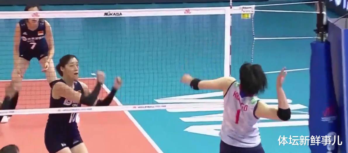 朱婷|输球后，郎平送了中国女排12个字，张常宁引热议，球迷呼唤朱婷