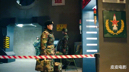 肖央|收视率破2，李易峰和肖央这部新剧，或改写中国军旅剧天花板