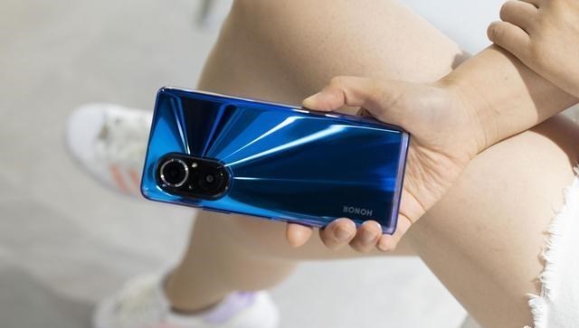 童书小窝|荣耀30和荣耀50综合对比，哪一款更值得入手，看完就清楚了