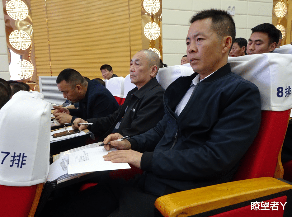 瞭望者Y 给干部加餐?昨晚发生在南充嘉陵的这事,搅动嘉陵人的神经了!