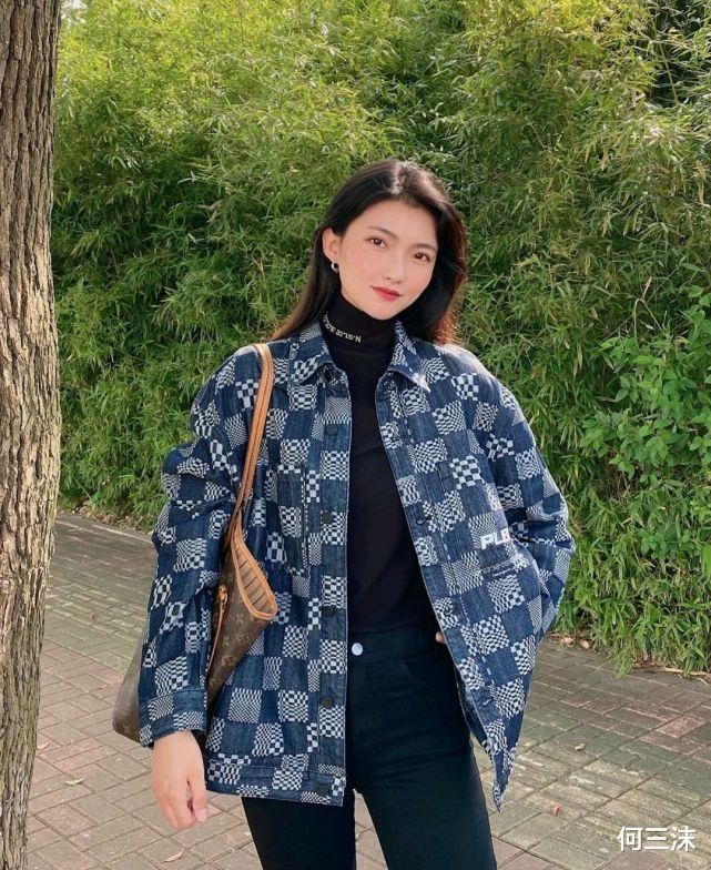 何三沫 怎么搭配服装才显瘦？注意几个穿搭技巧，既显瘦又显腿长