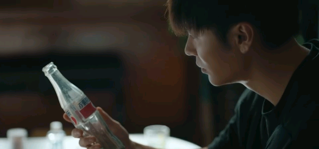 女心理师|女心理师：全员皆是“精神病”，只有他是正常人，自信善良又开朗