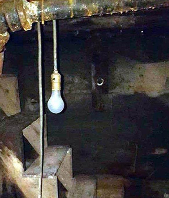 男子打扫祖屋时,意外发现年代已久的玻璃罐,里面的东西让他费解