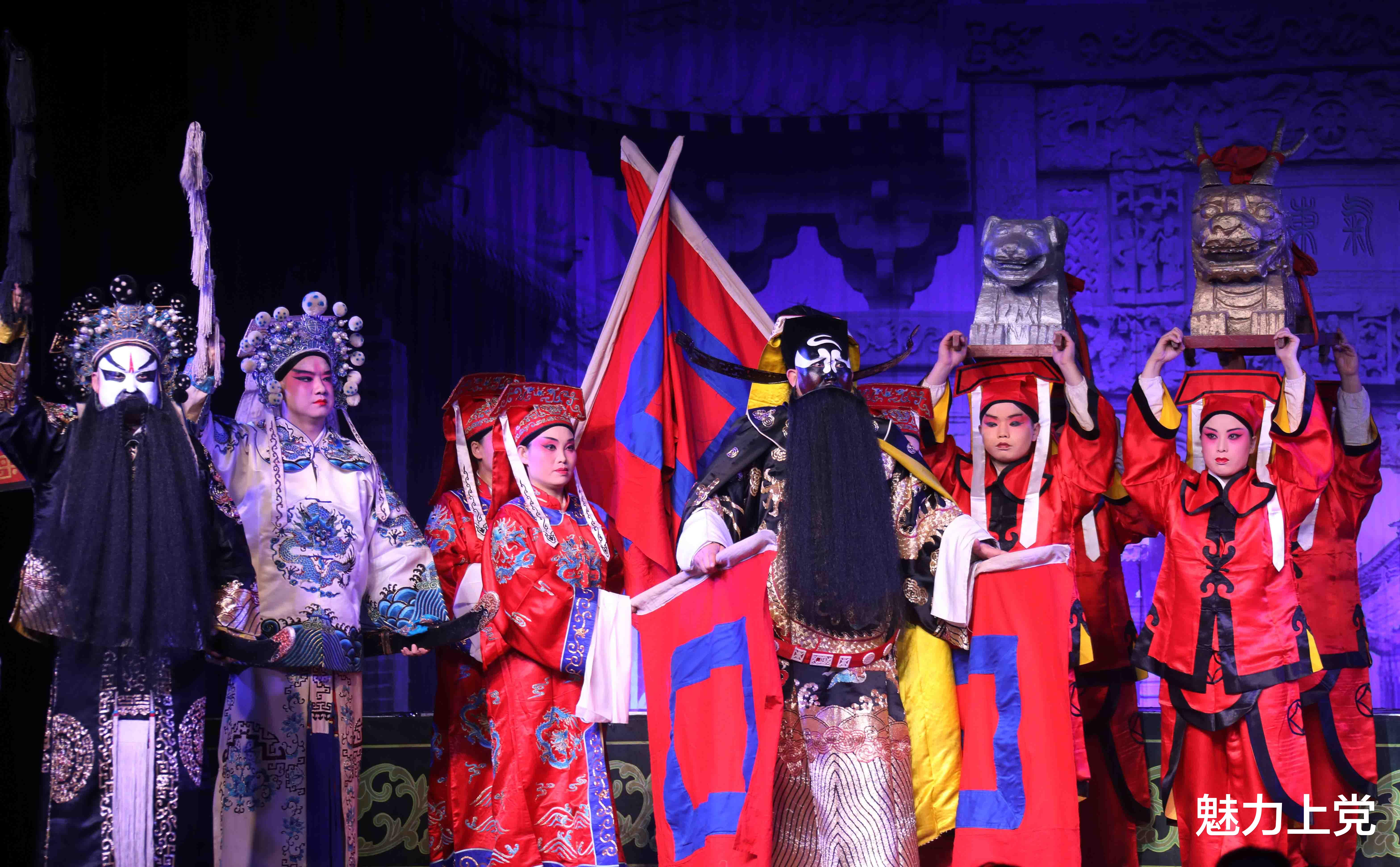 魅力上党 长治市上党梆子剧团走进潞州区屈家庄村惠民演出