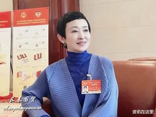 张铁林|张铁林56岁现任女友曝光，是著名女高音歌唱家，还曾六次参加春晚