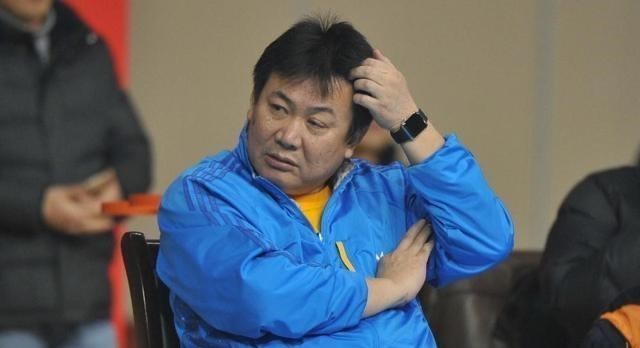 一个人的夜晚 蔡斌意外出局！郎平回归已无障碍，中国女排否极泰来，排协度量大