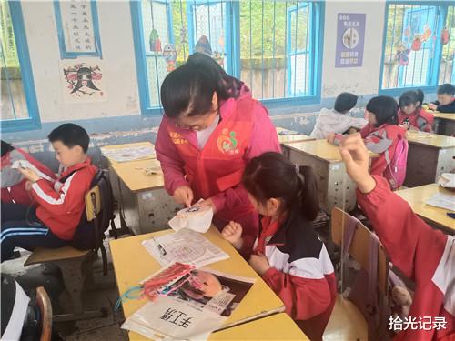 拾光记录 湖南张家界：刺绣文化进校园 非遗传承有力量