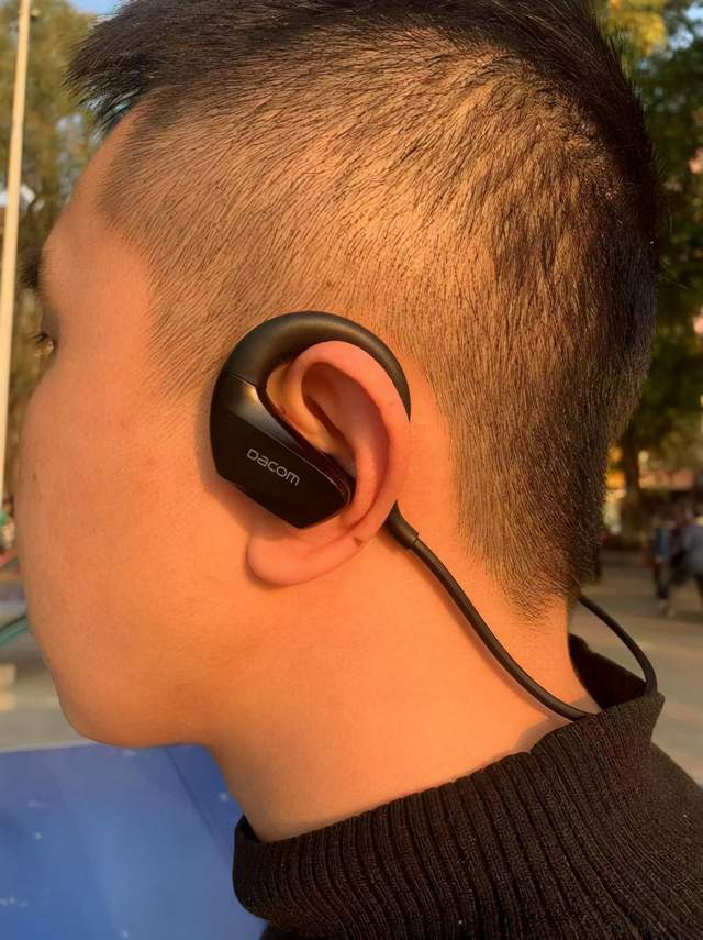 苹果|轻入耳,更舒适,Eacom E60气传导蓝牙耳机,同价位的更好选择